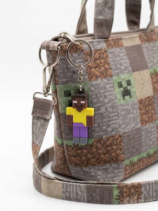 Набор Minecraft 8 резиновых фигурок-брелоков и 8 коллекционных карт.