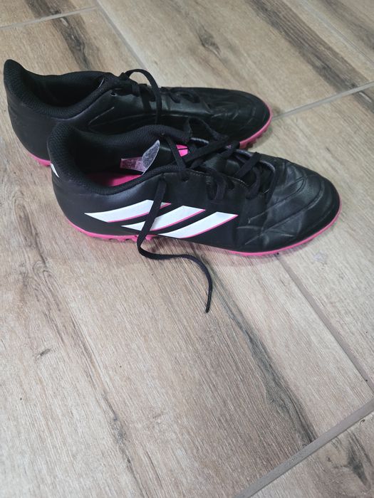 Футболни стоножки ADIDAS