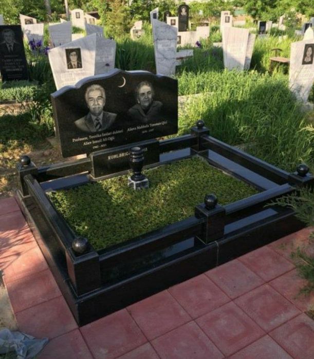 Памятники и Йодгарликлар