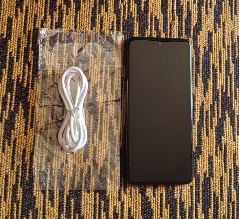 Huawei/Honor  8Gb/256Gb.