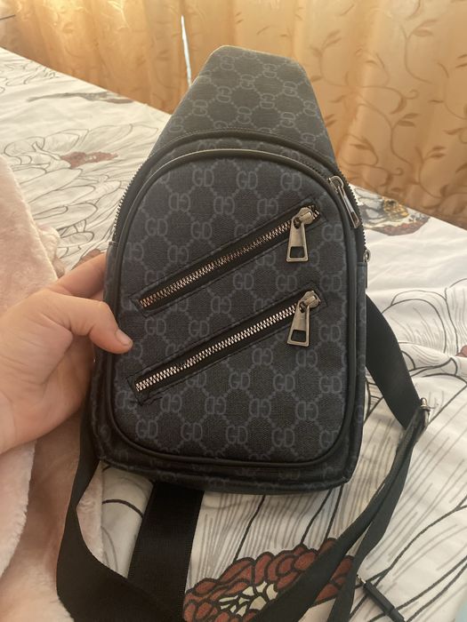 Барсетка продаю купите пожалуйста берите барсетку ПЖ