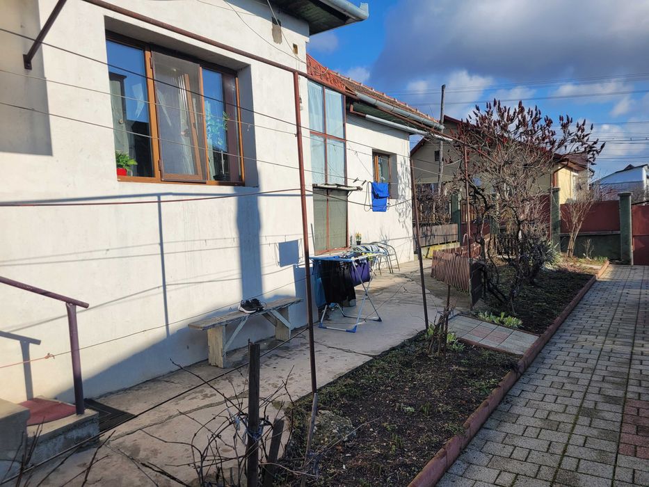 Vand casa zona dambul rotund