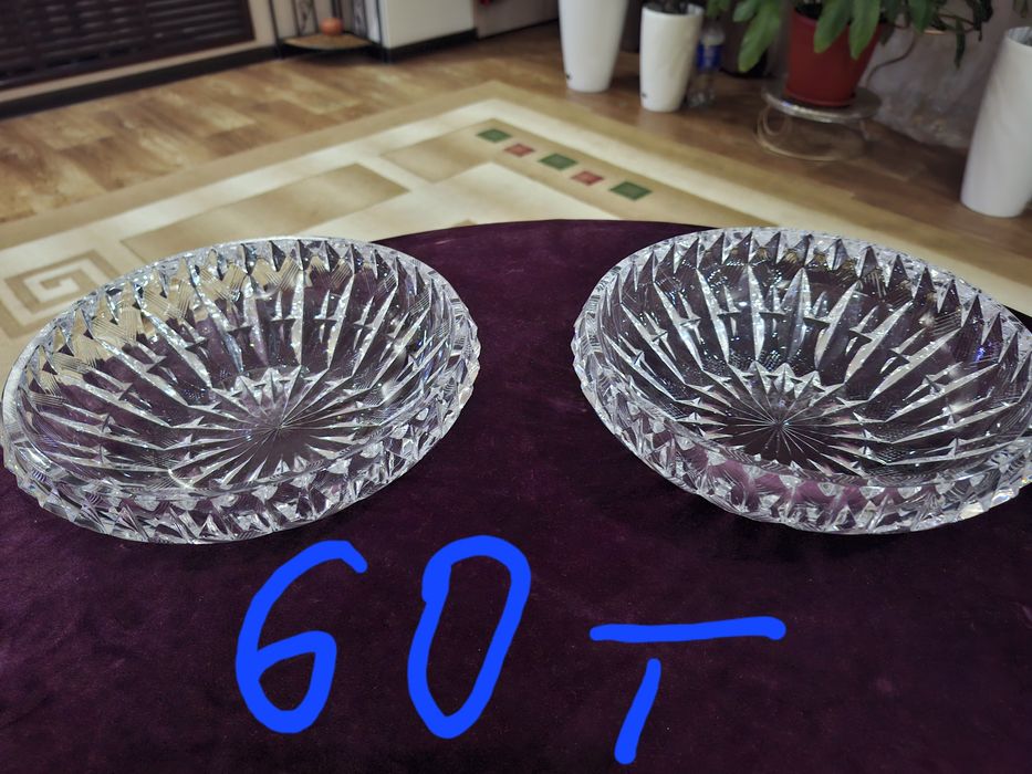 Продаю хрусталь.