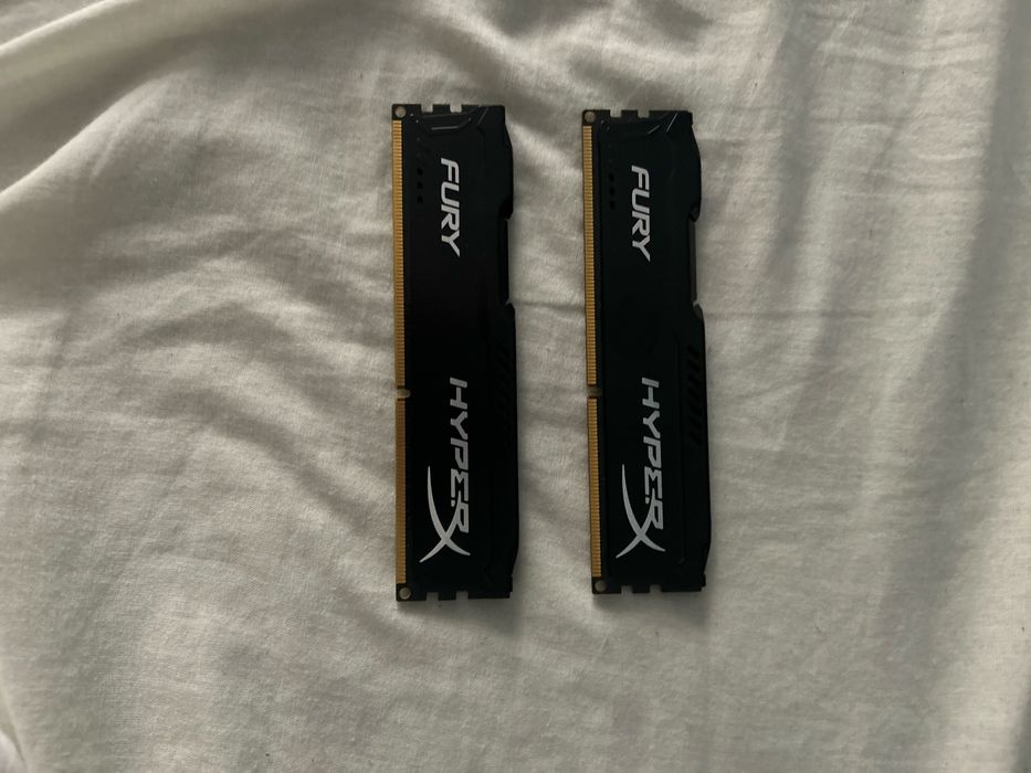 16GB RAM DDR3 HyperX Fury 1600MHz (pret negociabil)