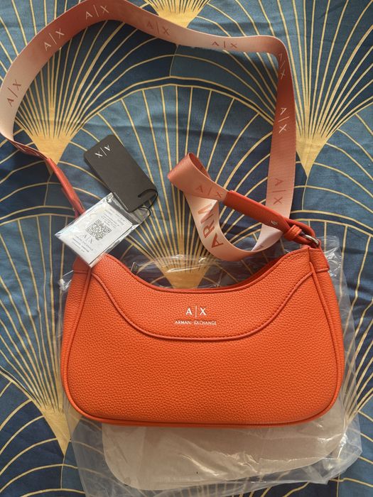 Продам сумку armani exchange