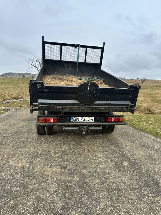 Vând sau schimb Ford tranzit basculabil