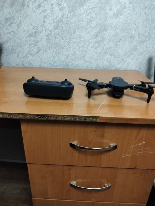 Дрон e-66 с камерой