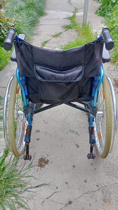 Инвалидная коляска