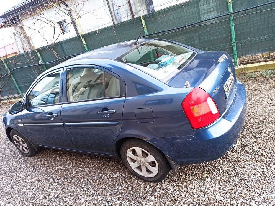 Vând Hyundai accent