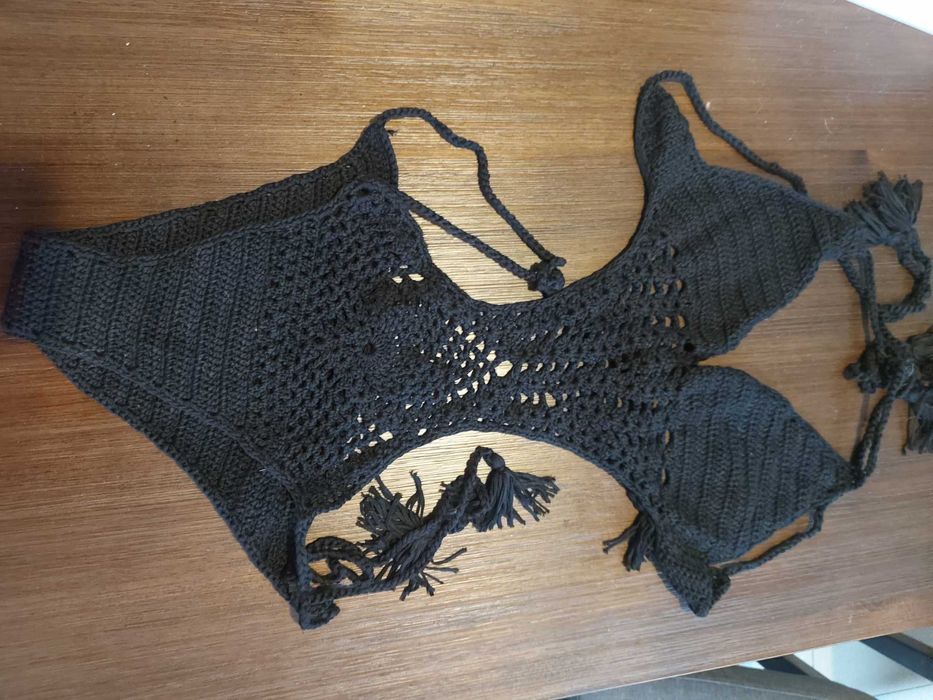 Дамски плетен бански