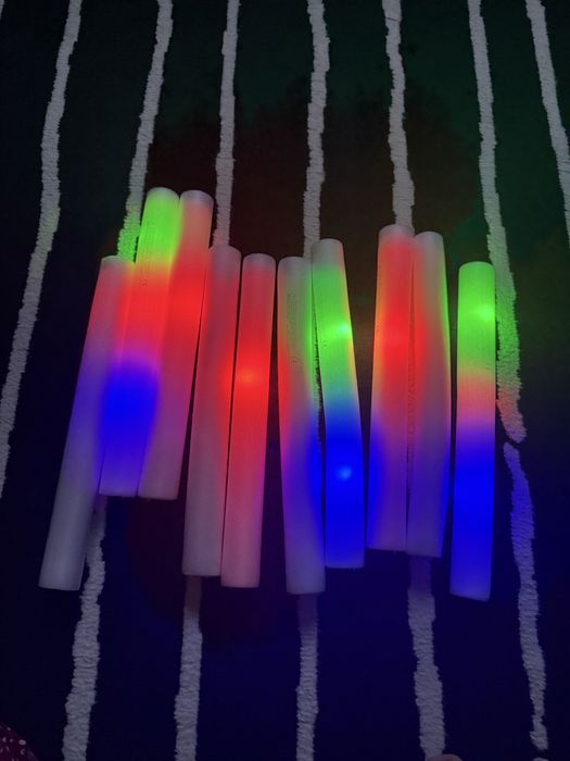 10 baghete colorate petrecere