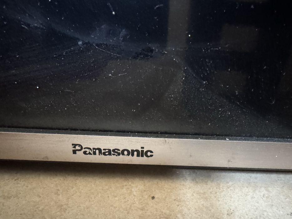 Срочно отдам тв Panasonic
