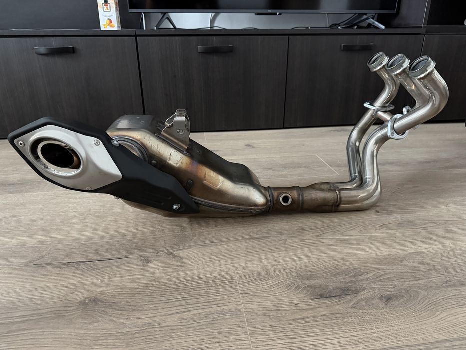 Sistem de evacuare complet OEM (Original) Yamaha MT-09