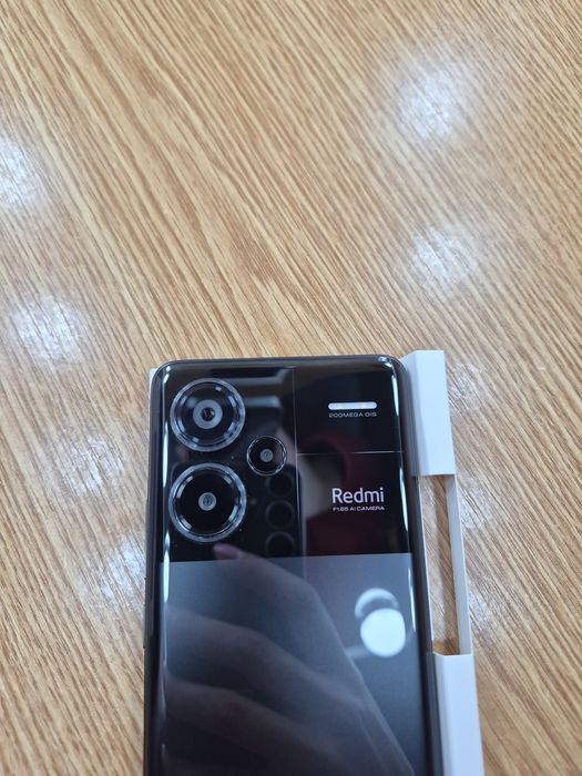 Xiaomi Redmi 13 Pro +