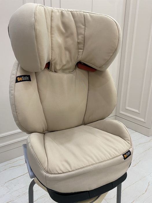 Продам автокресло Besafe
