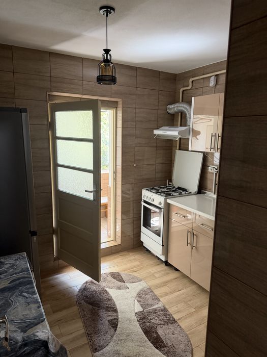 Apartament 3 camere Mioveni, etaj 2