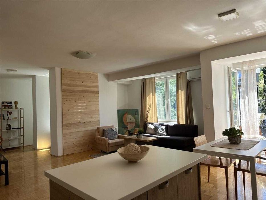 Дава се под наем Двустаен апартамент в Бургас, Славейков - 61 кв.м за 178.5 € - Снимка #1