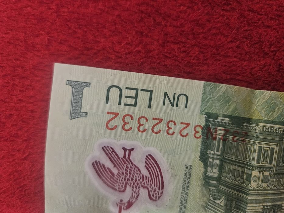 Vand bacnota de 1 leu