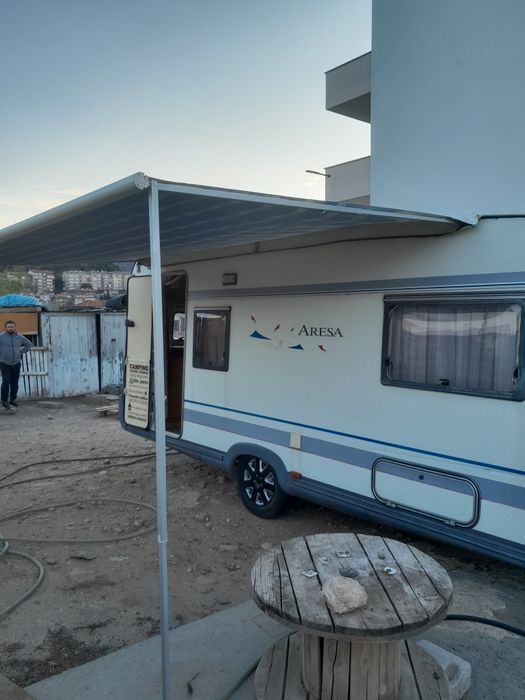 продавам Каравана