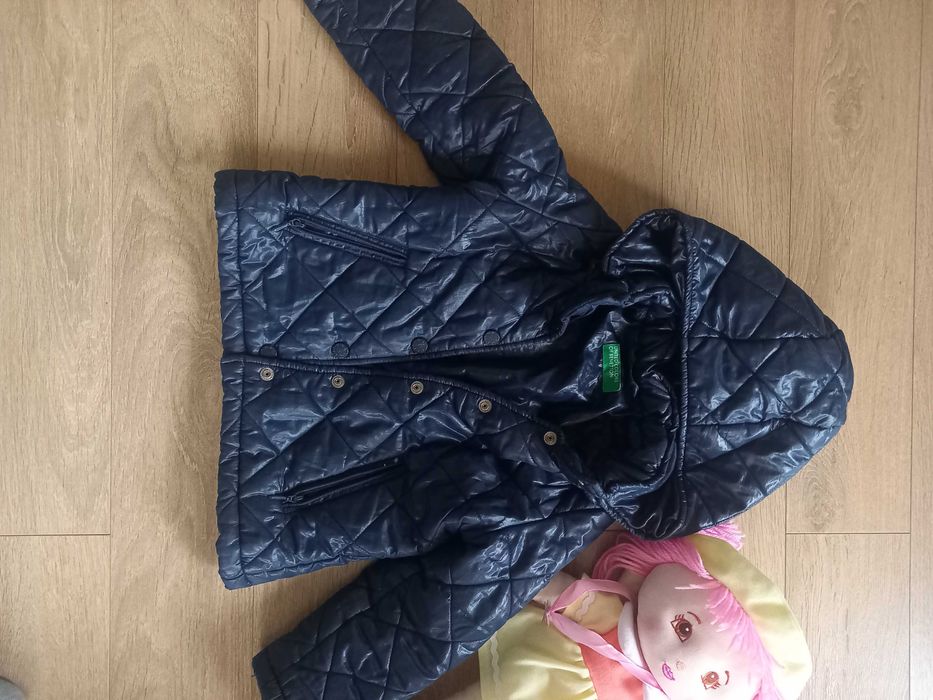 Яке Бенетон 2-3 години