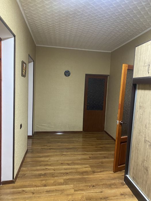 ПРОДАЮТСЯ 2 ДОМА В ОДНОМ ДВОРЕ (на две семьи) в центре Чирчика