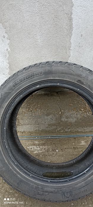 Vând 2  cauciucuri all seaseon 185/55 r15 ca noi
