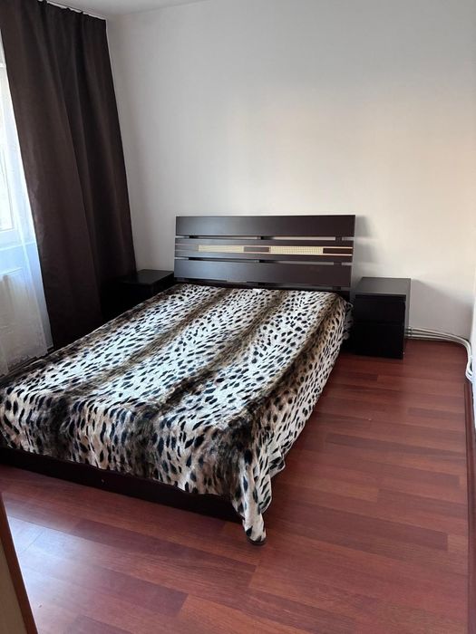 Inchiriez apartament