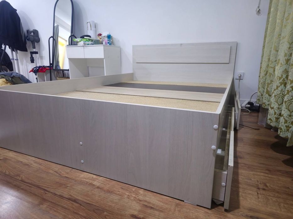 Продам кровать 1,5м*2м