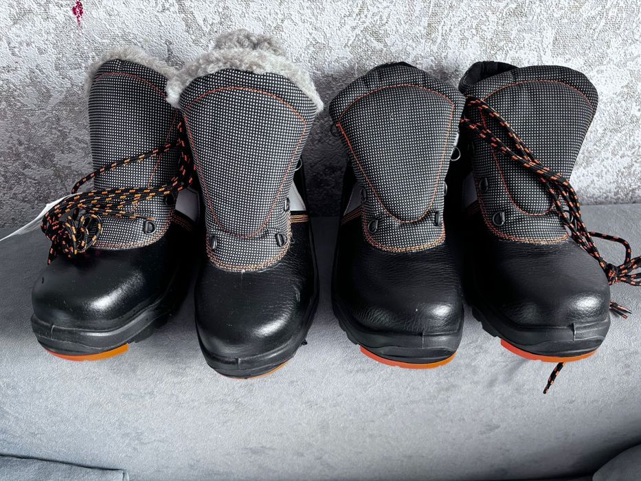 Продам рабочие ботинки