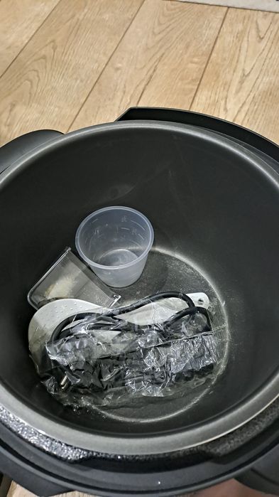 Продам мультиварку