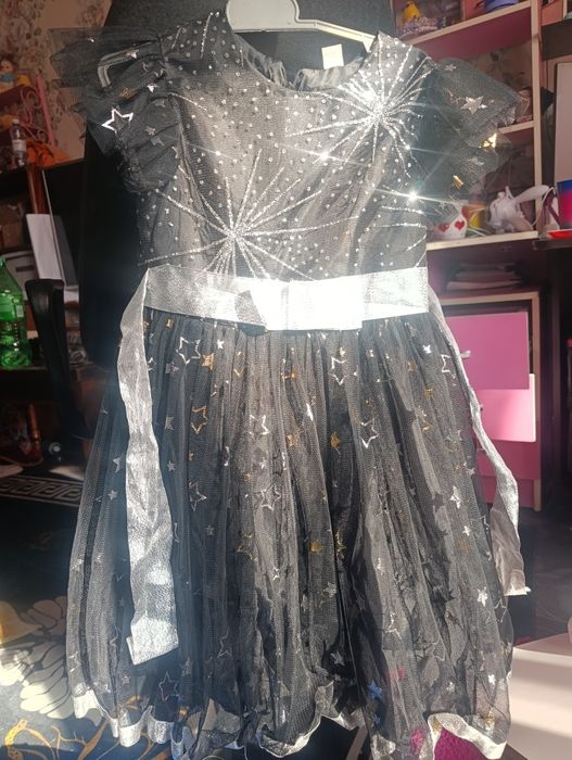 Продам шикарные платья для ваших девочек принцесс