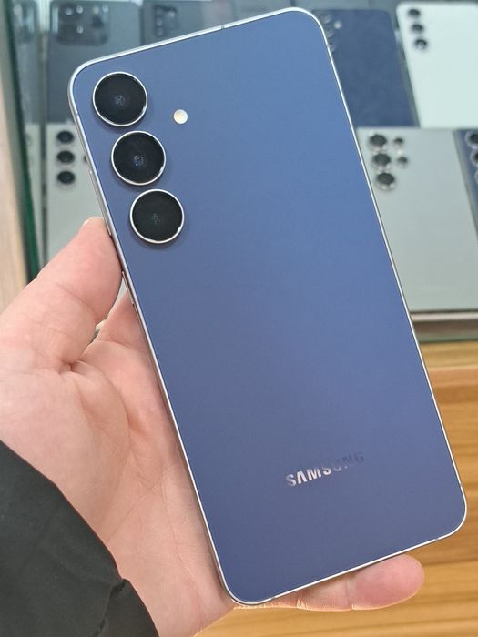 Samsung S25 Fe xotirasi 8/128GB