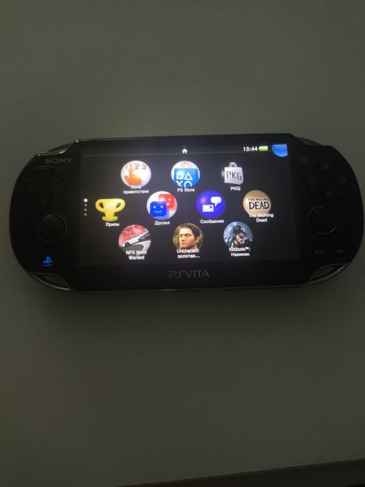 Прошитая Ps vita fat
