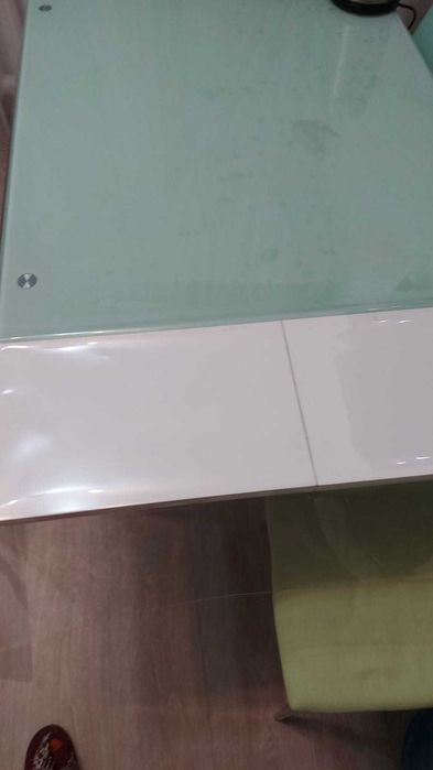 Продам кухонный стол