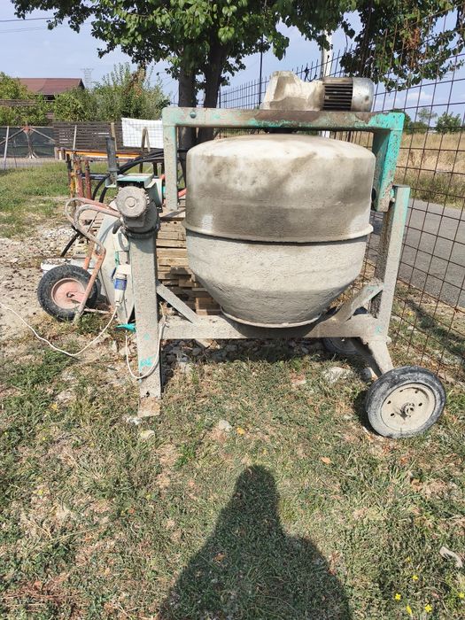 Betoniera imer basculare electrică
