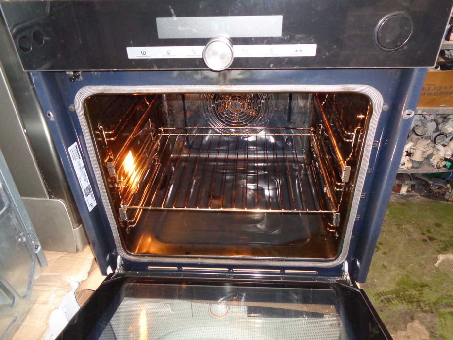 cuptor electric  incorporabil  HISENSE