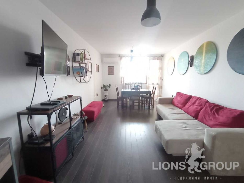 Продава се Тристаен апартамент в Варна, Възраждане 3 - 90 кв.м за 1556 €/кв.м - Снимка #2