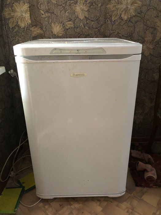 продаю технику морозилку