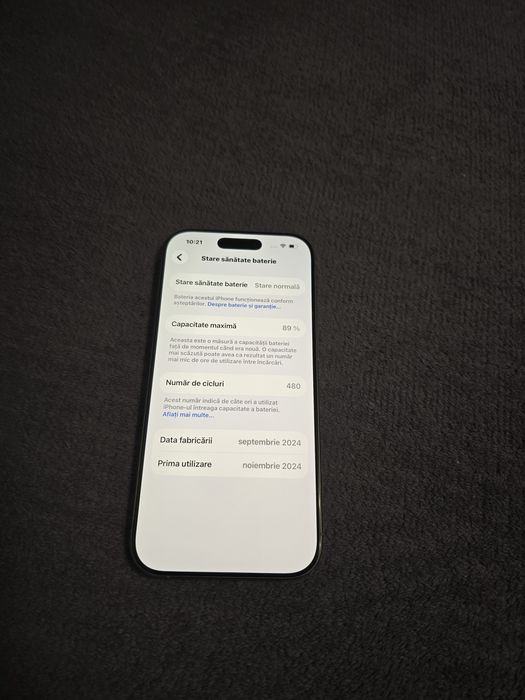 Vand/Schimb Iphone 16 pro/128 gb impecabil