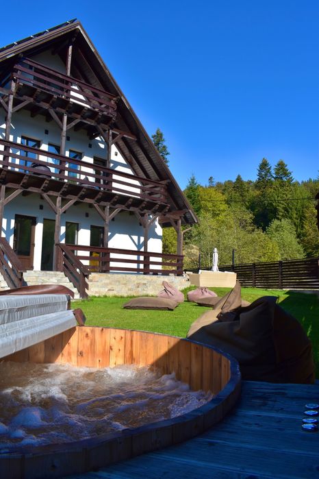 Cazare Azuga | Casă de închiriat INTEGRAL | Saună | Ciubăr