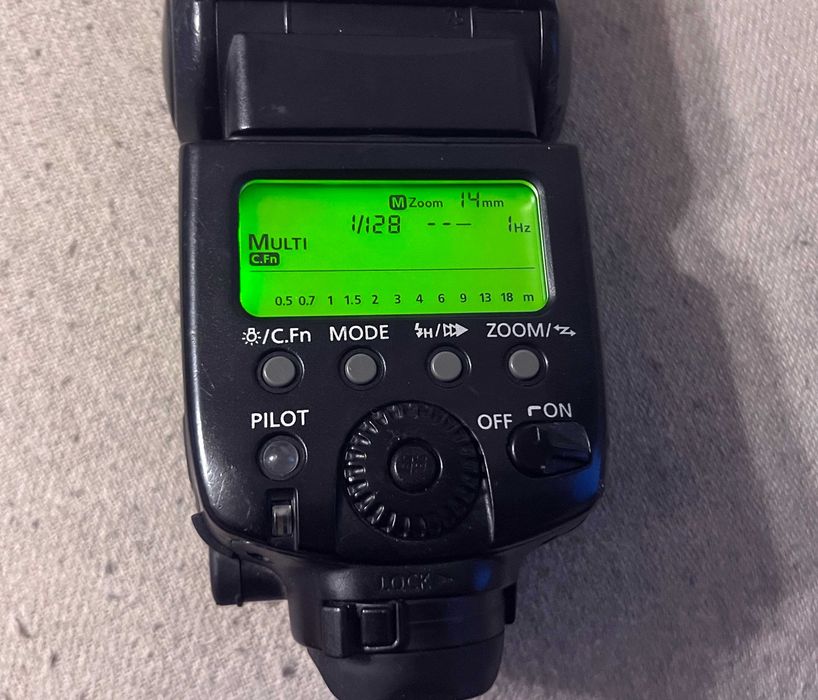 Blit Canon Speedlite 580EX II profesional E TTL II puternic