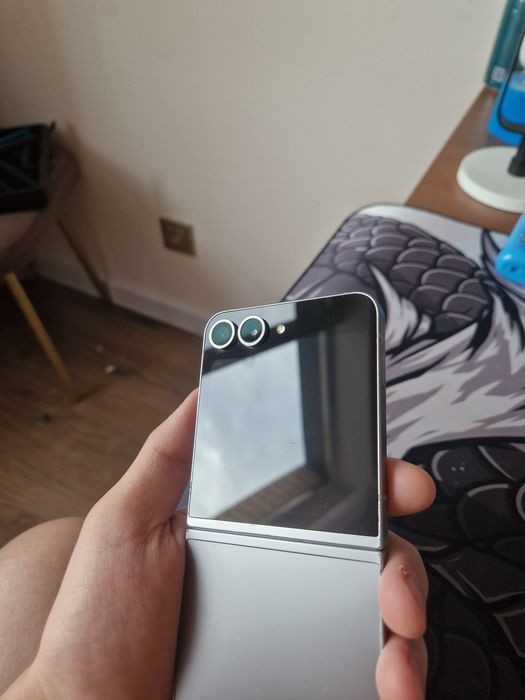 Samsung flip 6 12/256