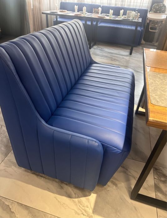 Кожаный диван. Удобный, стильный.