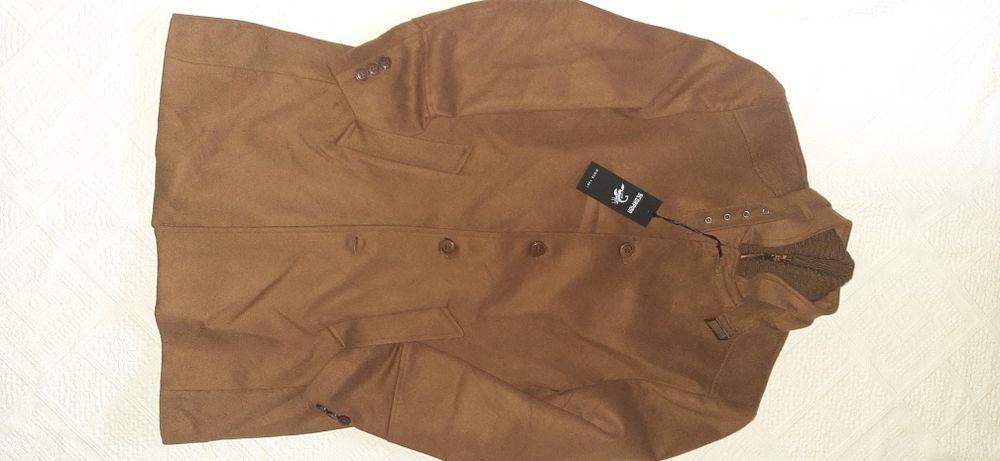 Palton  marimea XL nou cu eticheta