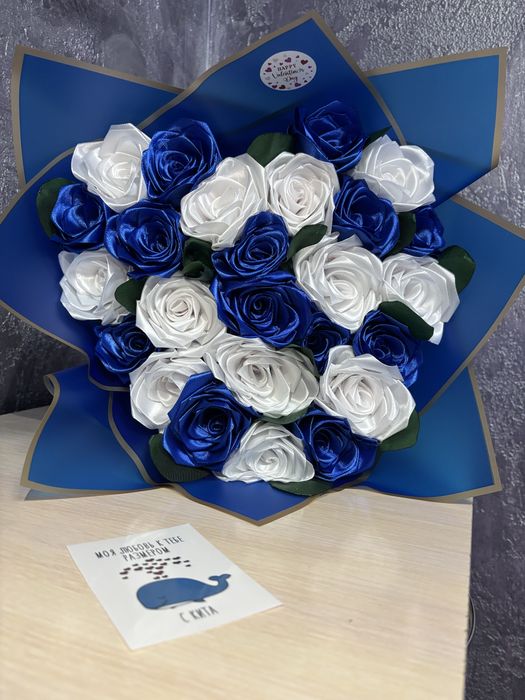 Букет из атласной ленты