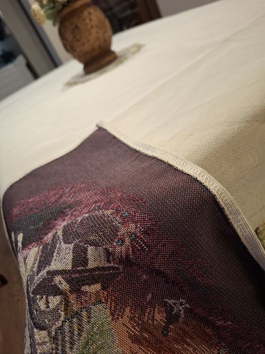 Жакардова покривка с два тишлайфера