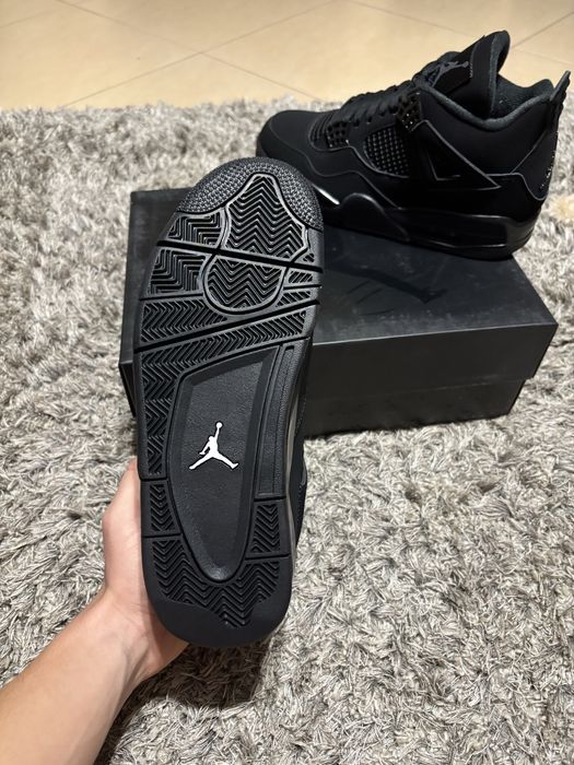 Air Jordan 4 Black Cat