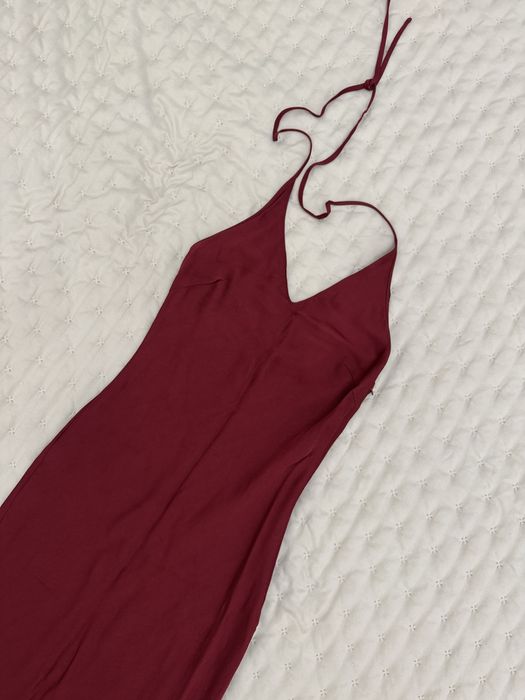 Атласное платье от LIME