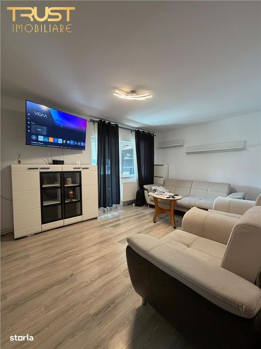 3 camere l 2 bai l Intre Lacuri l Parcare — fotografia 1