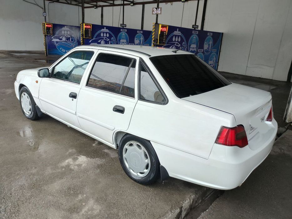 Chevrolet nexia 2 sotiladi